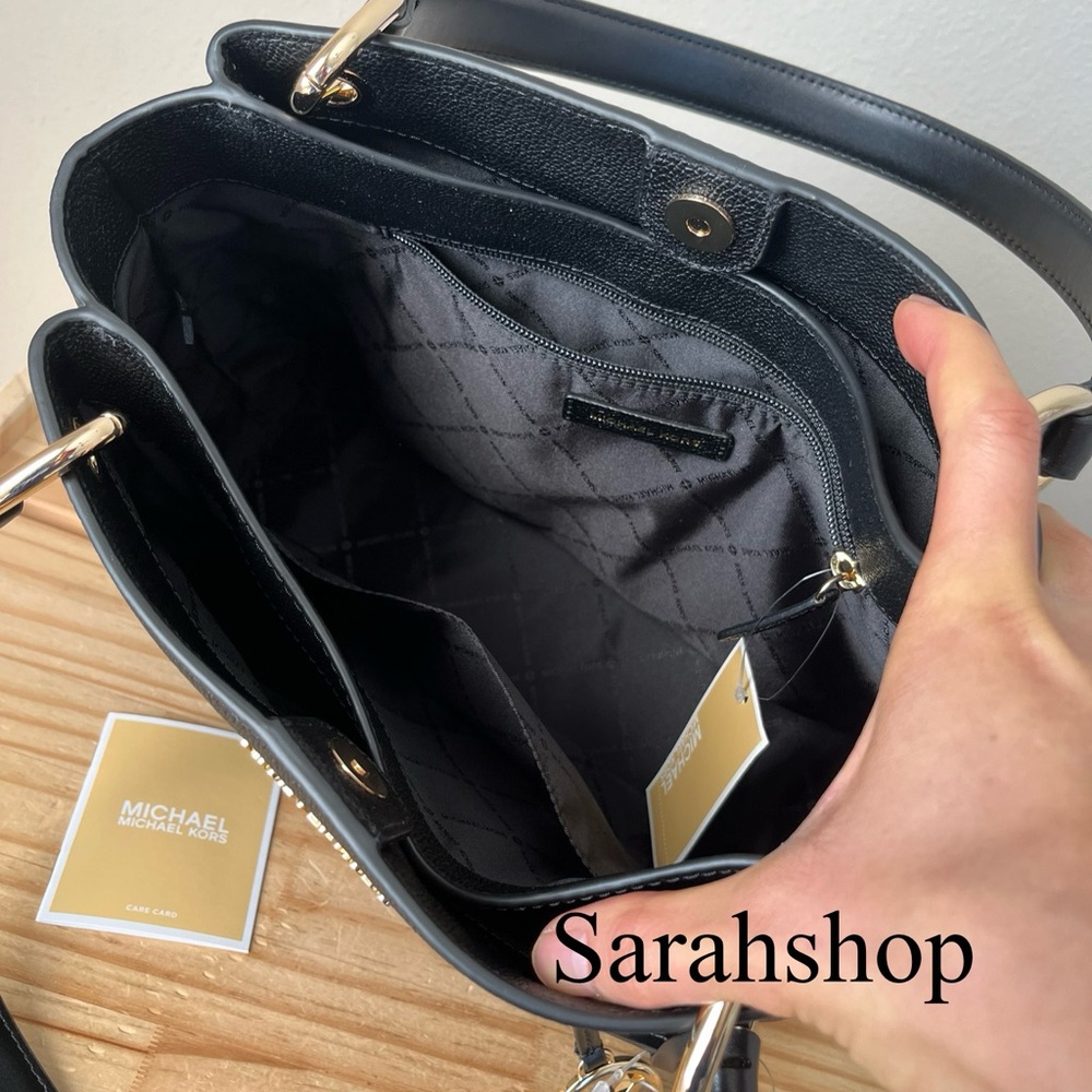 🌼Michael Kors Purse Set - Picture 9 of 16